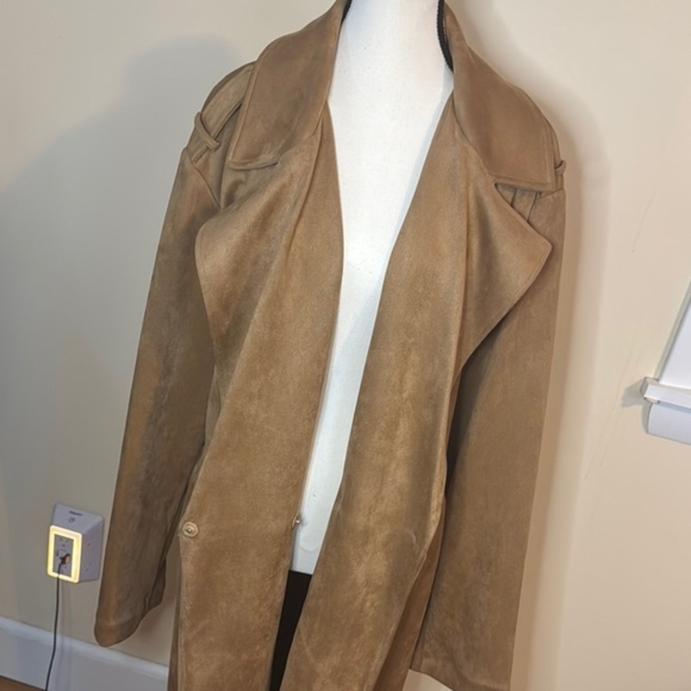 Lauren Conrad Women's Size tan/camel 4X Lightweight Trench Coat NWT tie waist